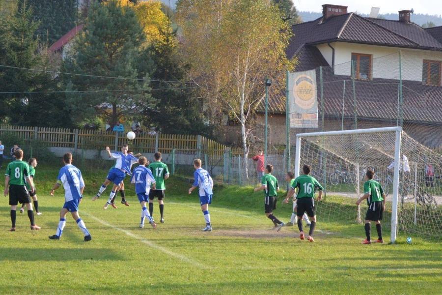 Piłkarze na boiska – piłkarski weekend w powiecie suskim