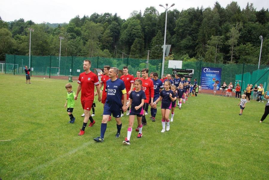 Grali i kwestowali dla Filipka