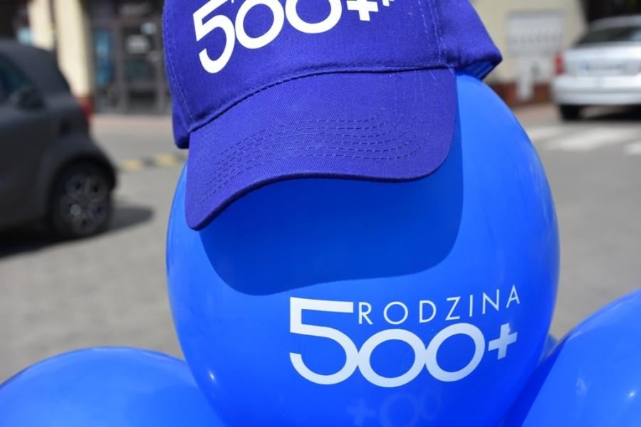 Tysiące wniosków na 500 plus