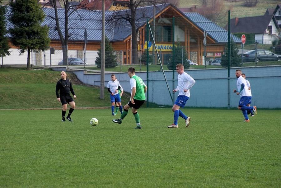 Puchar Polski: Strzelec gromi i gra dalej, Żuraw wygrywa w Skawicy
