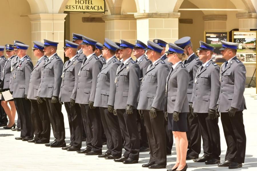 Uroczyste obchody Święta Policji w Suchej Beskidzkiej
