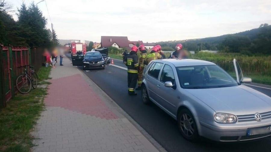Zderzenie osobówek w Makowie Podhalańskim