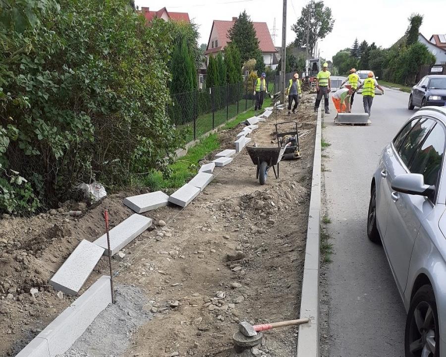 Przy drodze będzie bezpieczniej
