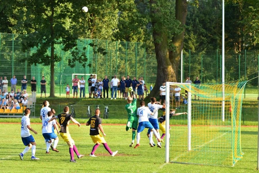 Promocja futbolu z sześcioma golami / Garbarz - Babia Góra 4:2