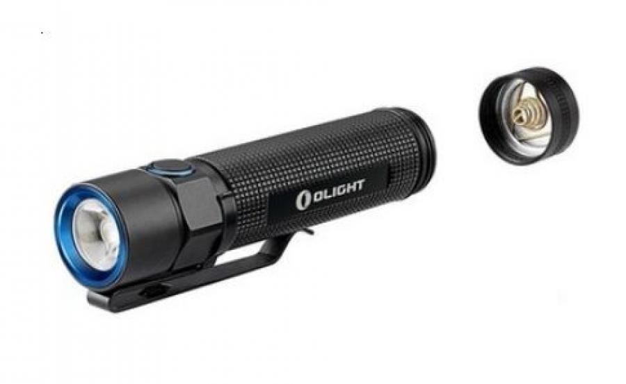Poręczna latarka Olight S2 Baton - 5 sytuacji, kiedy Ci się przyda