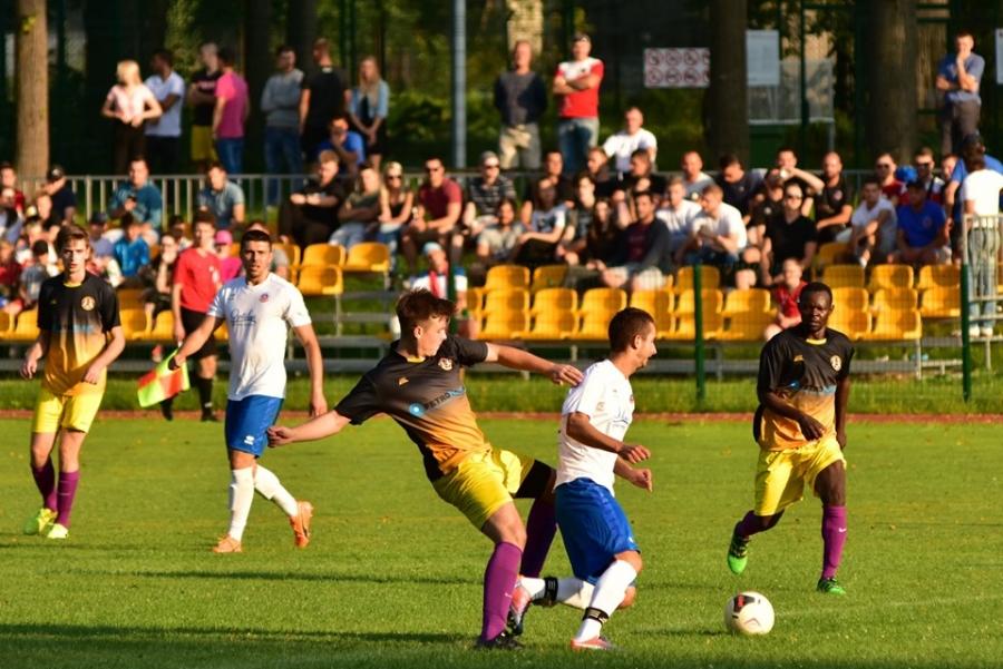 Piłkarski weekend: A więc derby! Babia Góra kontra Tempo! Jordan liczy na przełamanie, a Huragan i Dąb umocnią się na czele?