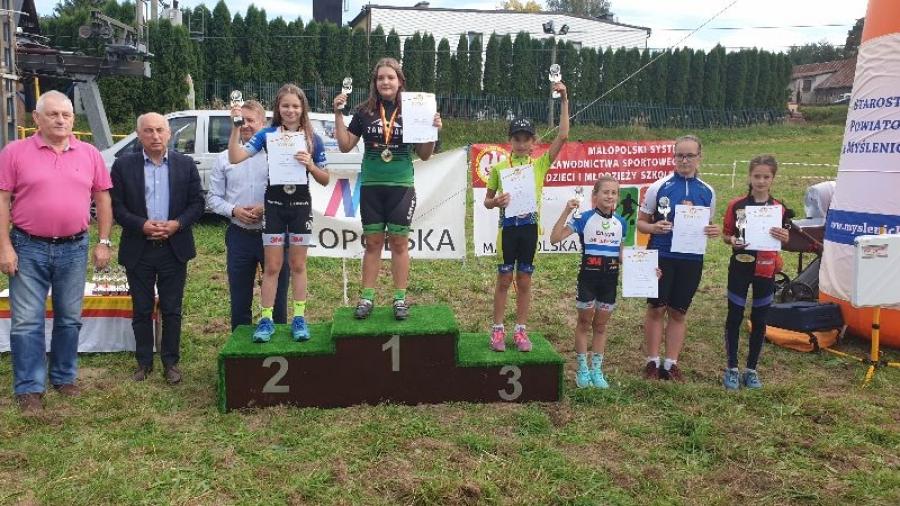 Uczniowie z naszego powiatu na czołowych miejscach w zawodach wojewódzkich w kolarstwie górskim