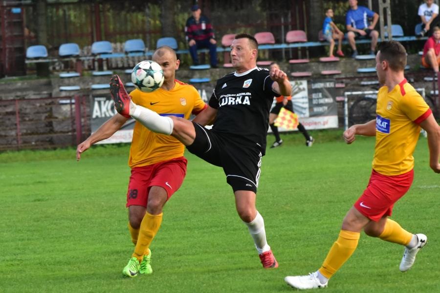 Piłkarski weekend: Derbów moc, czyli Halniak vs Garbarz, Lachy vs Huragan i... Unia vs Skawianin