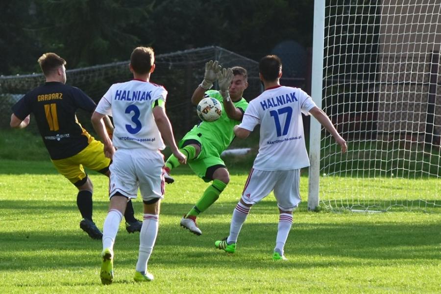 Bagnicki na wagę zwycięstwa / Halniak - Garbarz 1:0