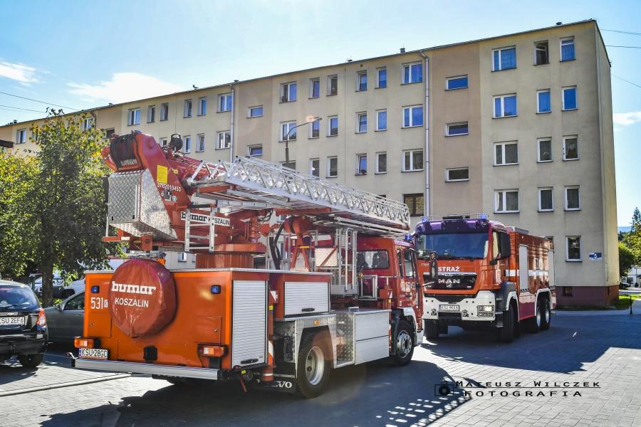 Akcja straży pożarnej na makowskim osiedlu