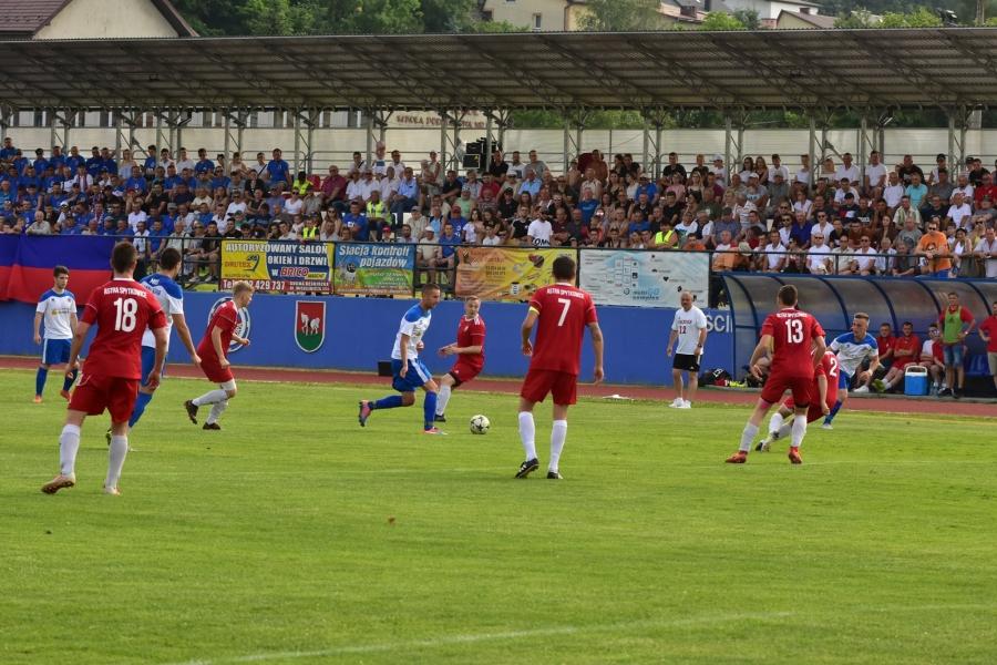 Piłkarski weekend: Derby Babiej Góry z Halniakiem jednak w niedzielę
