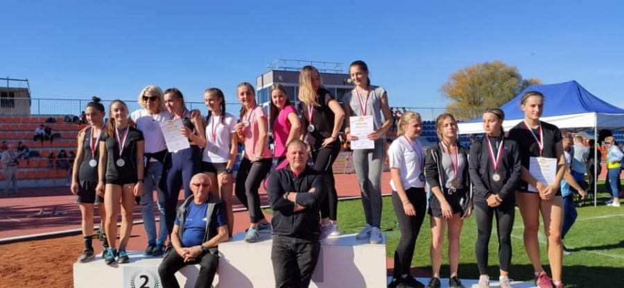 Uczniowie z powiatu suskiego z wojewódzkimi medalami w LA!