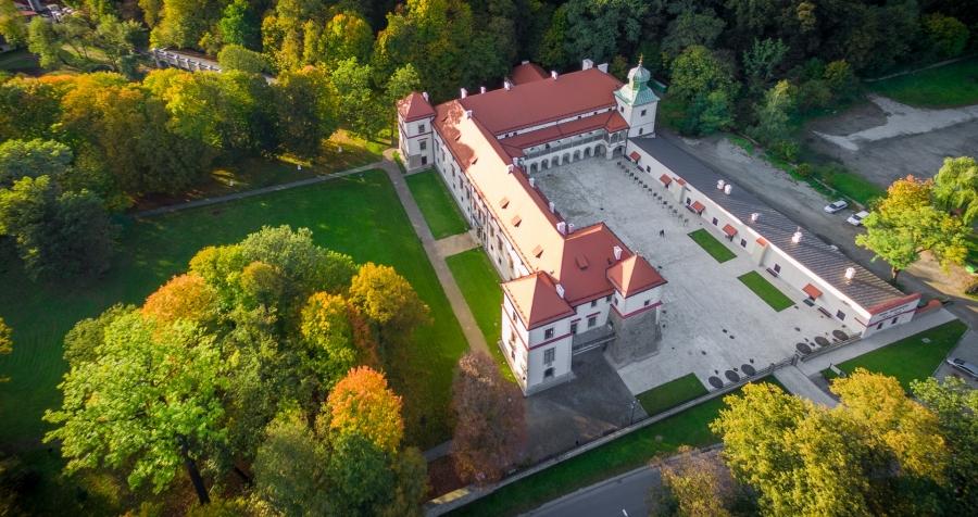 Sucha na początku stawki, Stryszawa na końcu