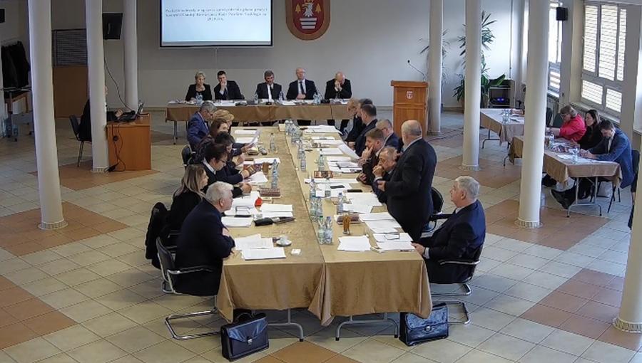 Religijny dylemat na sesji powiatowej