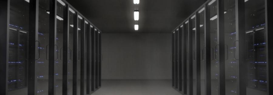Data center – co powinieneś o nim wiedzieć? Jakie są jego zalety?