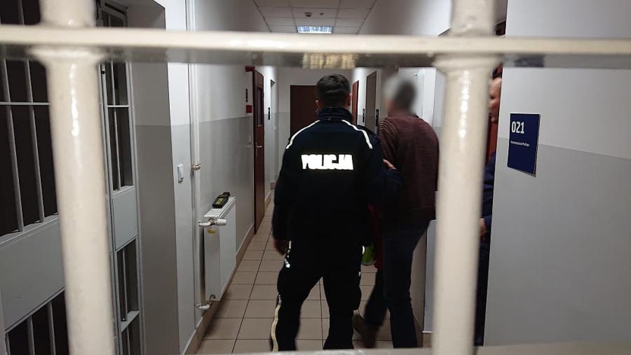 Senior zastawiał sidła na turystów, grozi mu więzienie