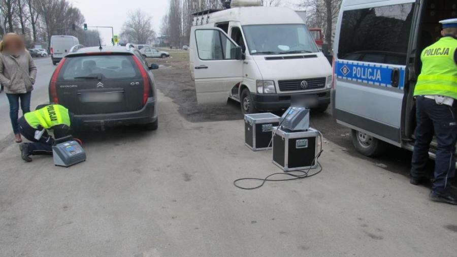 Ponad setka trujących samochodów na małopolskich drogach