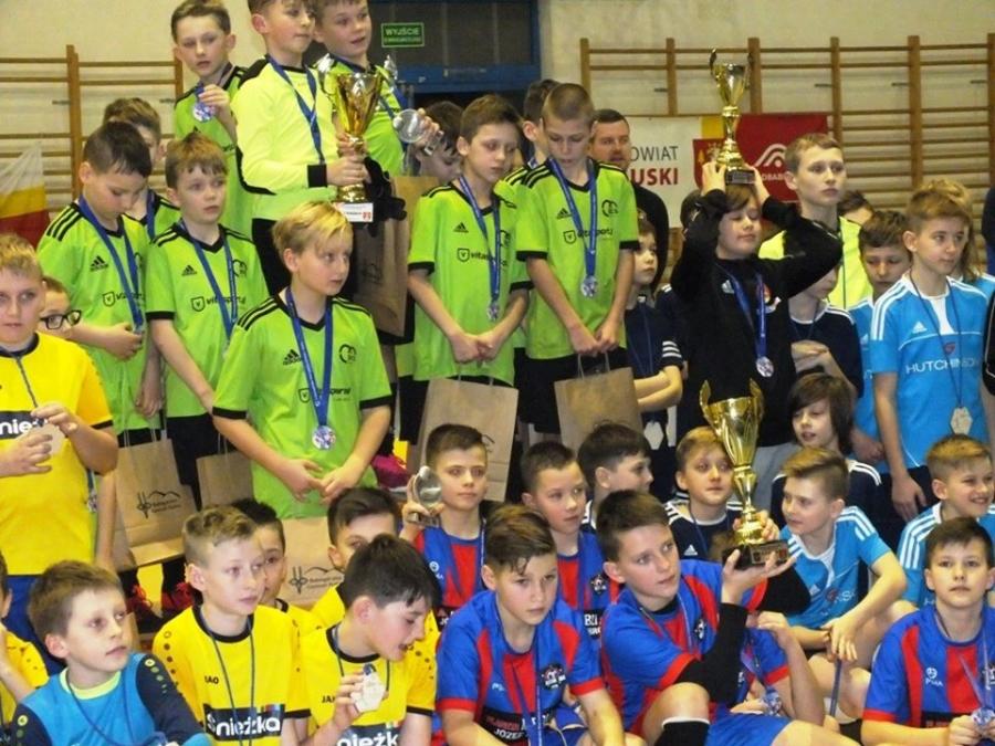 BCS Zawoja i Tiki Taka Żywiec triumfują w Babiogórskich Mistrzostwach w halową piłkę nożną