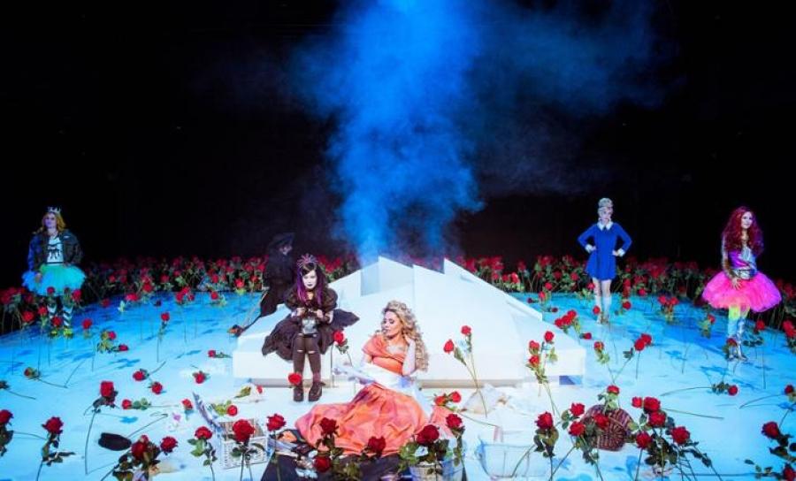 Na co wybrać się do Teatru Słowackiego w Krakowie? Propozycje dwóch świetnych spektakli!