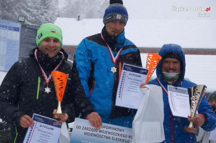 Policjant z Jordanowa kilkukrotnie na podium w zawodach narciarskich