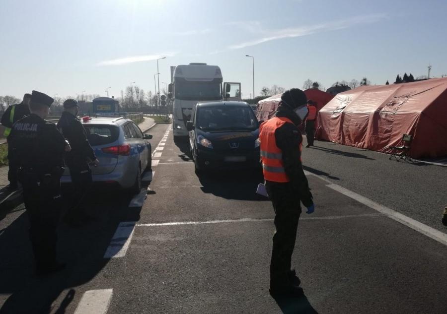 Wrócił z Włoch i nie może doprosić się o przebadanie