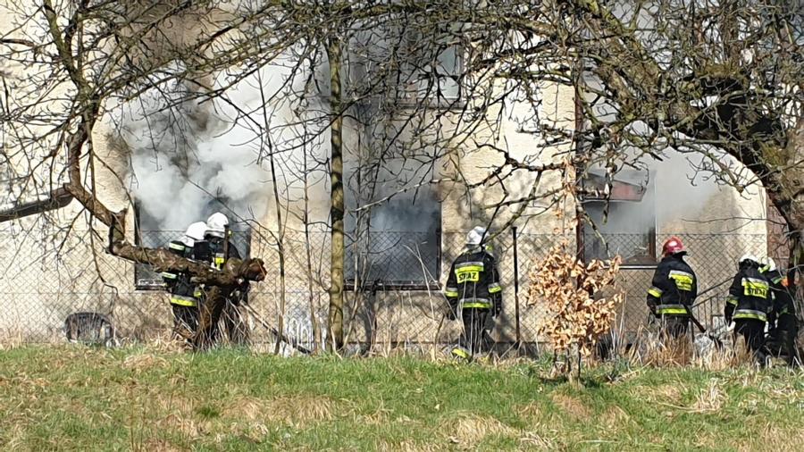 Pożar budynku w Białce