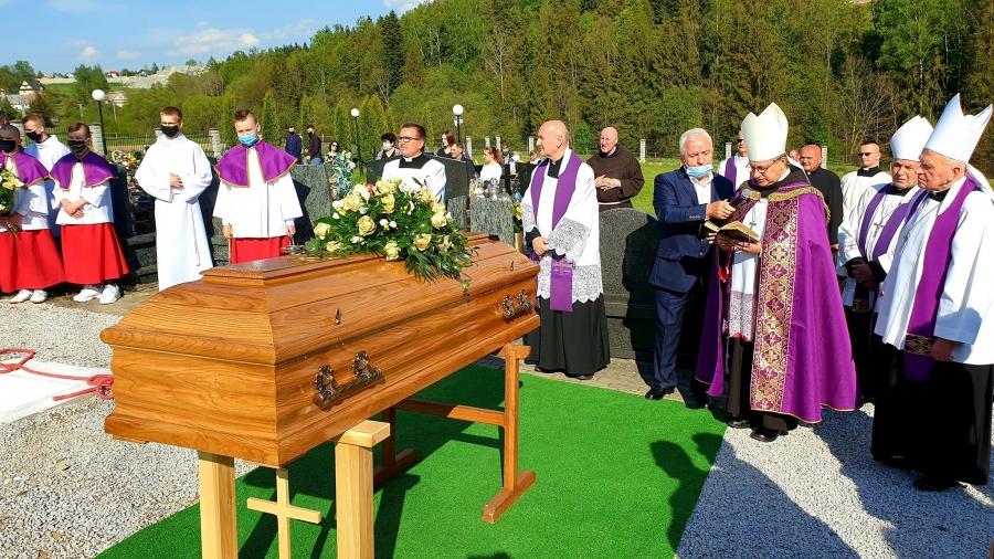 Naprawa pożegnała proboszcza Jana Fryźlewicza