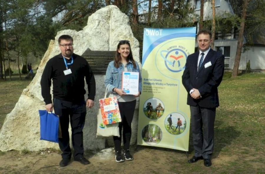 VII edycja Olimpiady Wiedzy o Turystyce: Kolejne sukcesy turystyczne uczniów Zespołu Szkół im. Wincentego Witosa w Suchej Beskidzkiej