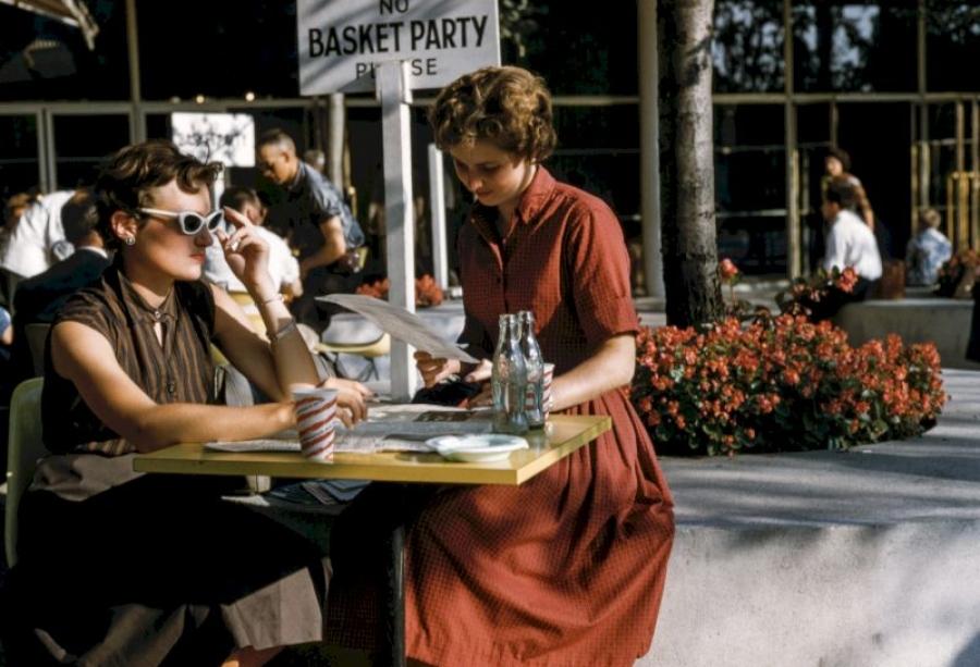 Vintage – czym jest i do kogo pasuje ten styl?