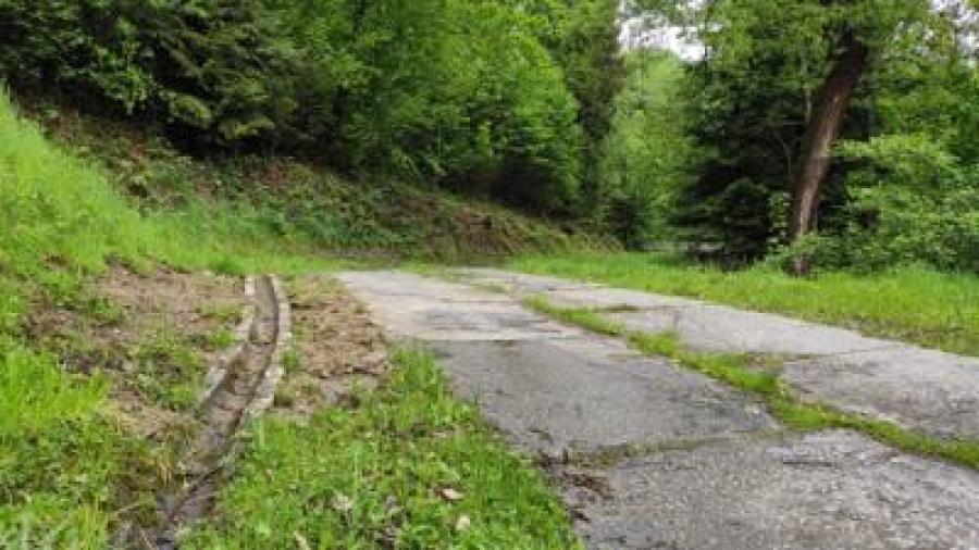 Osunęła się ziemia, konieczna była interwencja
