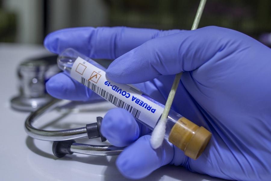 W województwie przybywa chorych, w powiecie ubywa