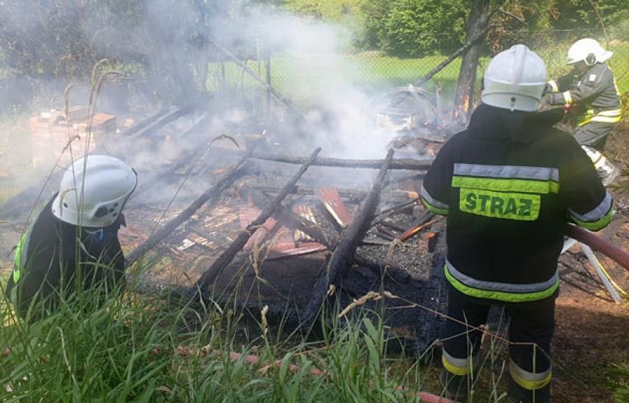 Ogień strawił stodołę