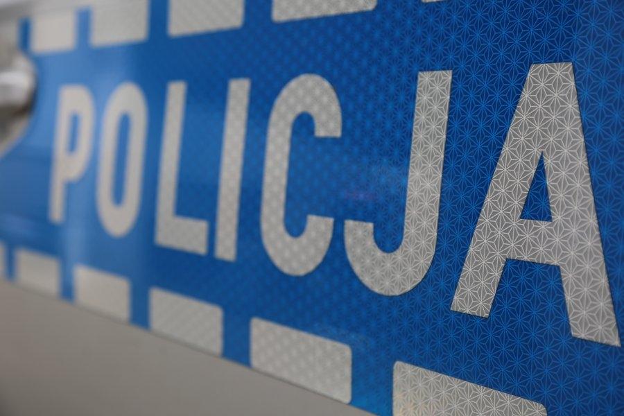 Kontrole w małopolskich sklepach, autobusach i pociągach