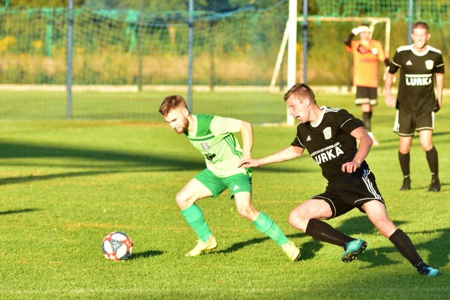 Piłkarska środa: Derby drużyn z dwóch biegunów tabeli w Zembrzycach, Hejnał na drodze Halniaka, a Gorzów Babiej Góry