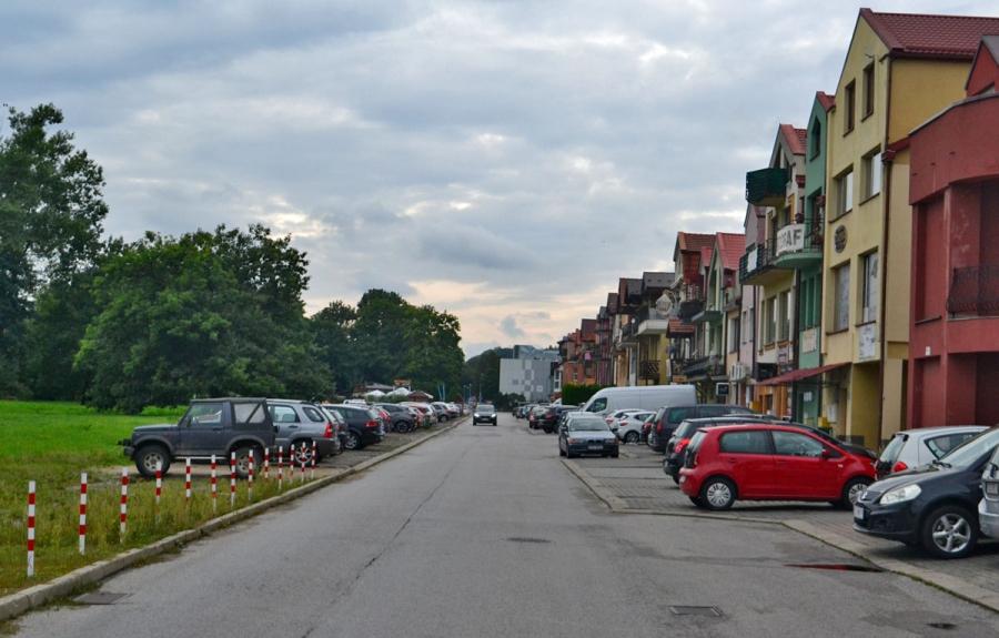 Ulica Szczepkowskiego zyska nową nawierzchnię. Cztery firmy chcą dostać zlecenie