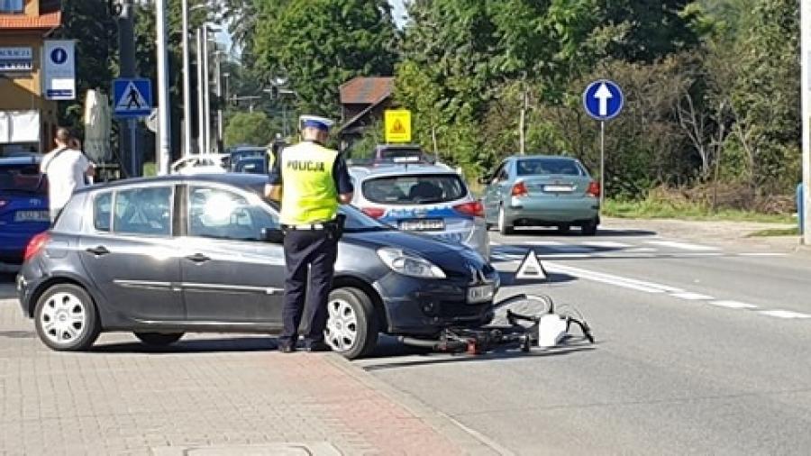 Cyklista nieco zawinił, ale jednak kierujący samochodem miał go 