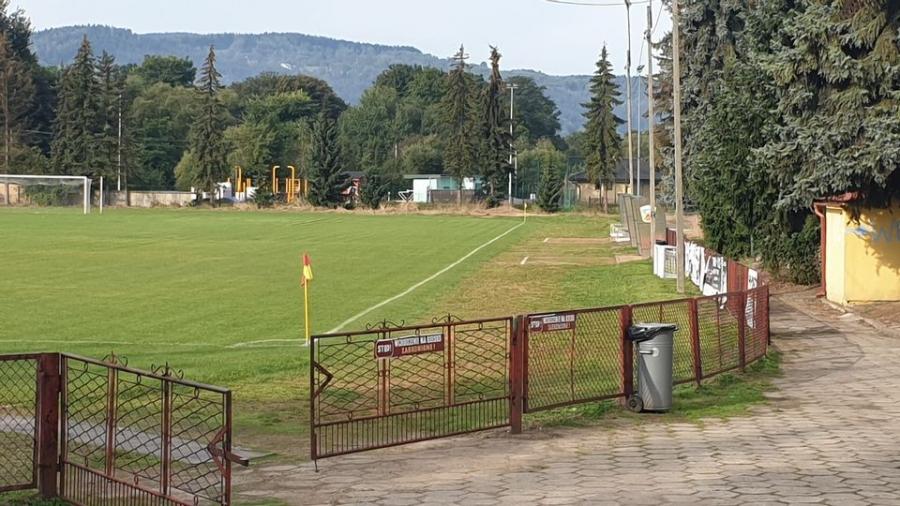 Bieżnia lekkoatletyczna pozostaje w sferze planów i marzeń