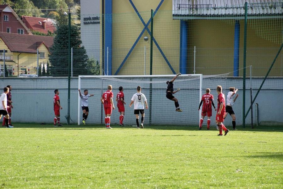 Mecz zdecydowanie warty uwagi / BCS Zawoja - Jałowiec Stryszawa 2:1