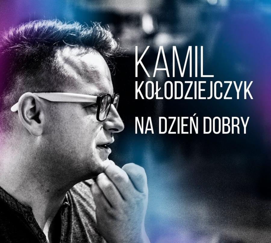 Długo kazał czekać na swoją debiutancką płytę. Efekt jest jednak piorunujący! (wideo)