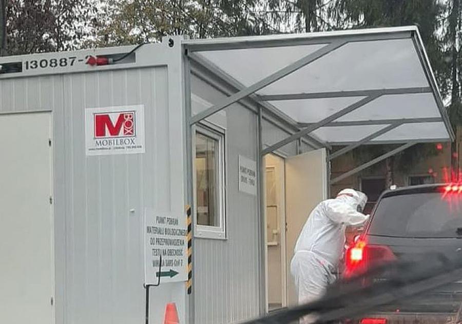 Suski punkt drive thru pęka w szwach. Od jutra będzie działał w nowym miejscu