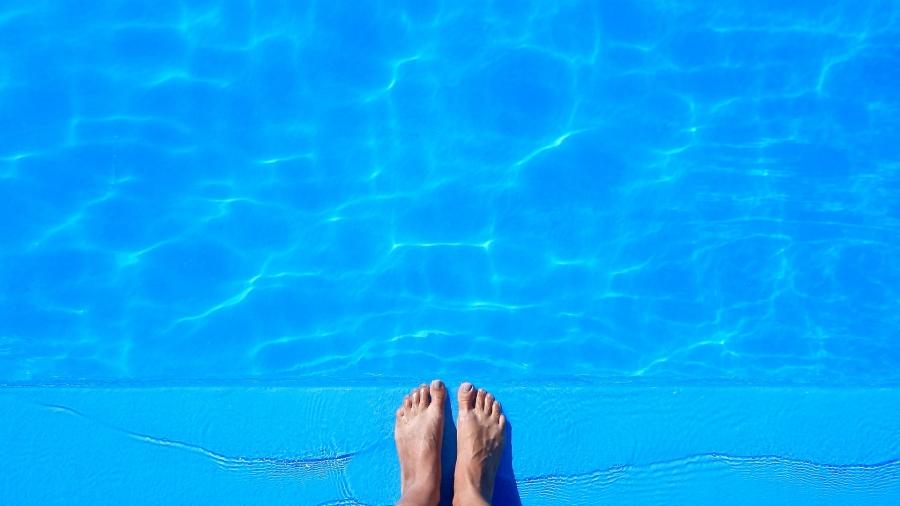 Basen stelażowy – świetny sposób na relaks w ogrodzie