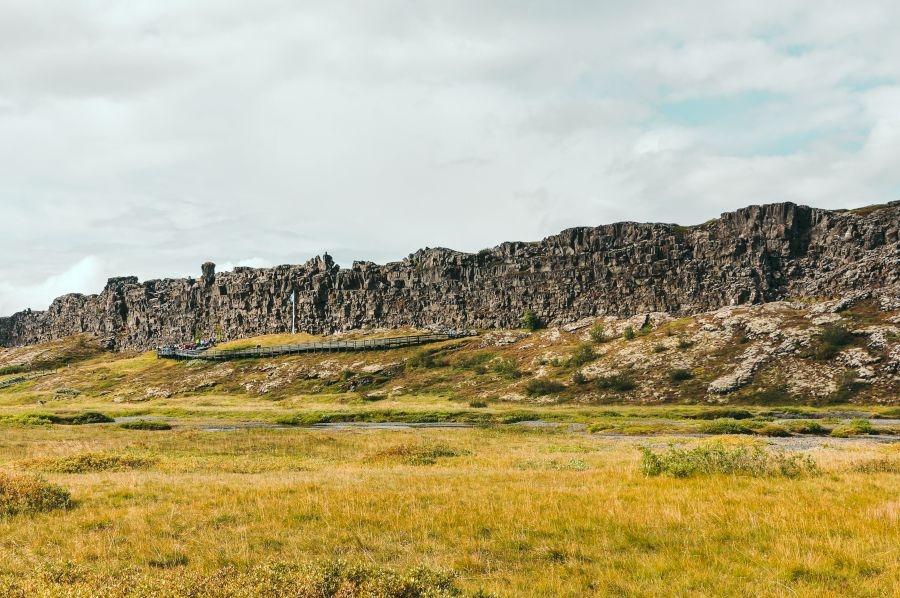 Jakie sprzęty są niezbędne do przeprowadzania badań geologicznych?