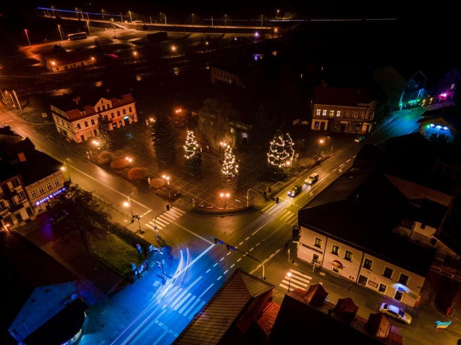 Sucha: Pierwsze elementy świątecznej dekoracji włączone. Z czasem będzie ich więcej