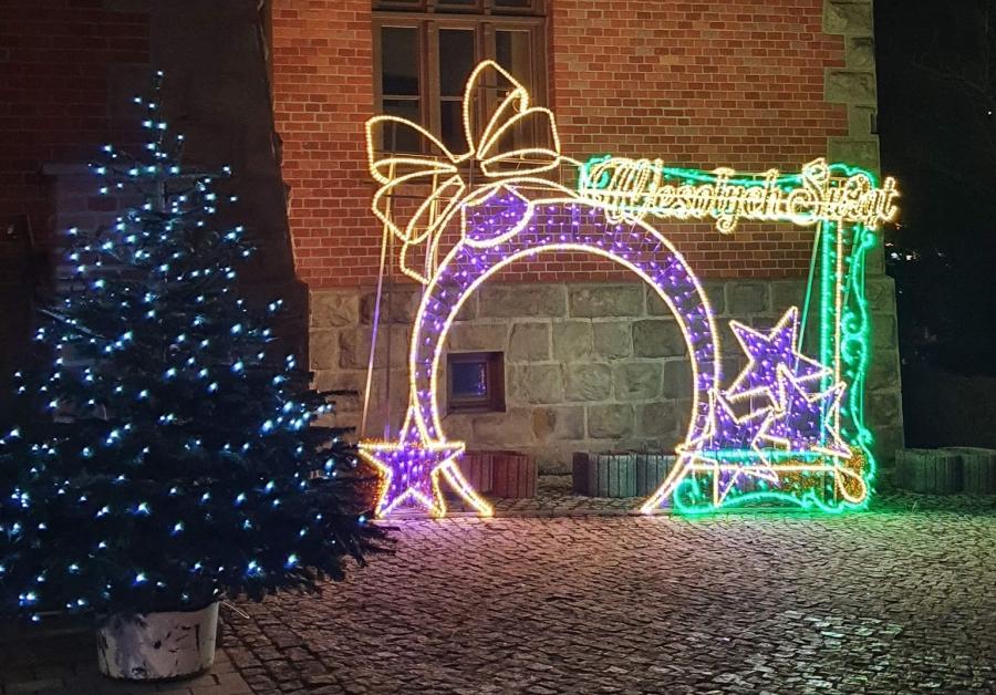 Na jordanowskim rynku zrobiło się świątecznie