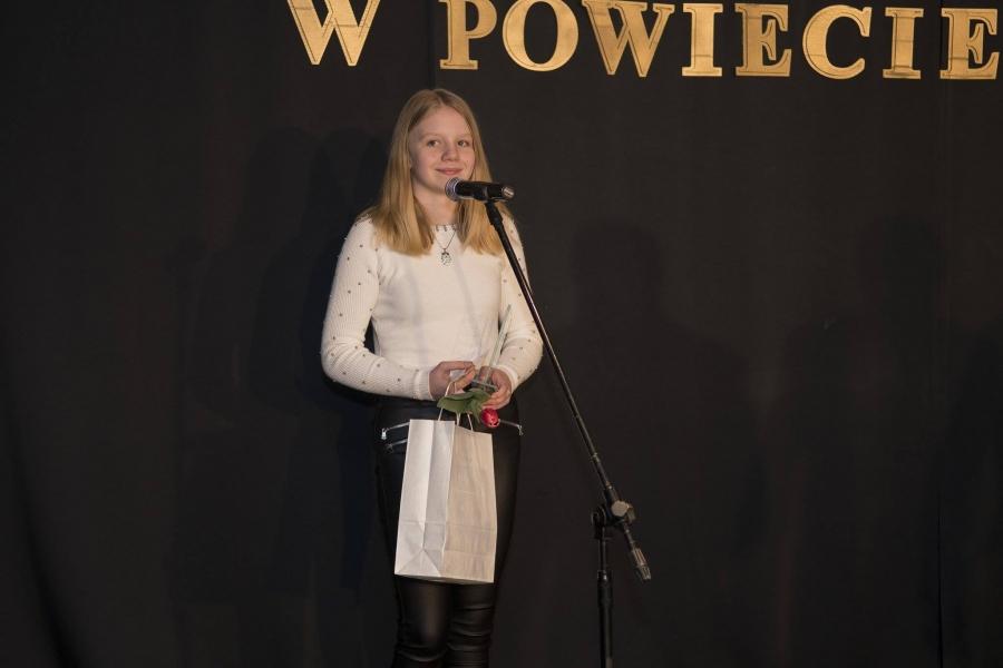Milena Łazarz i Ewa Wrona startują na MP w pływaniu. Łazarz wraz z koleżankami wypływała srebrny medal w sztafecie!