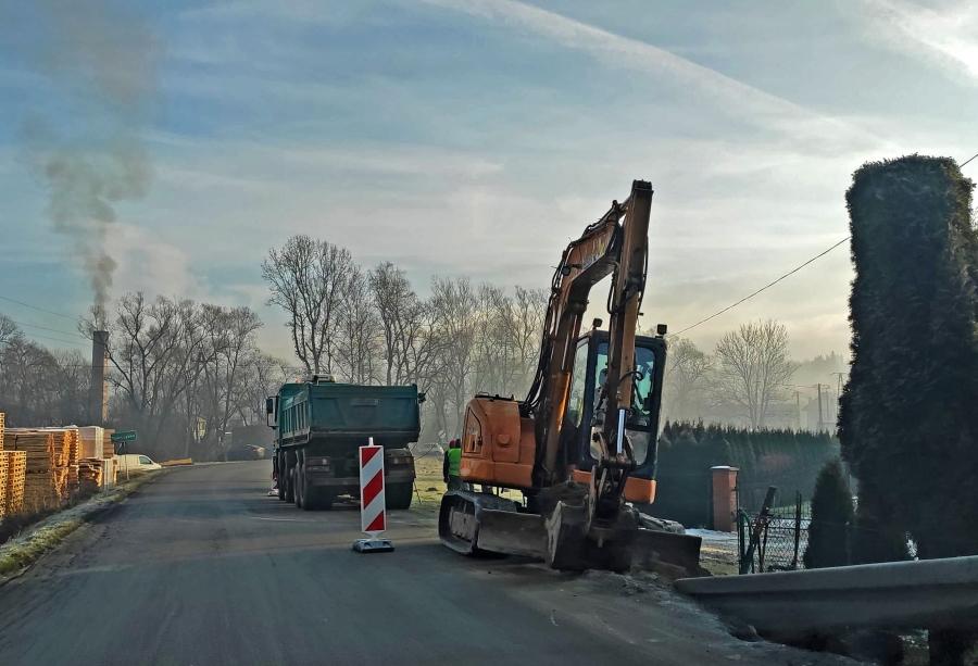 Toporzysko: Ruszyła budowa chodnika