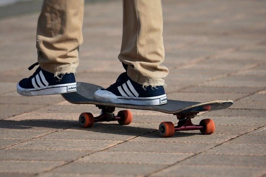 Centrum Kultury i Filmu to nie skatepark!