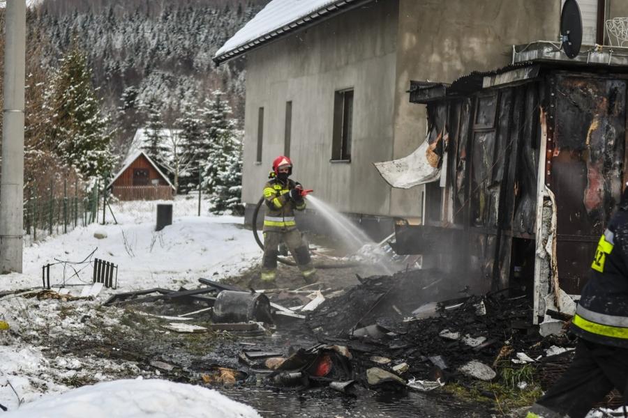 Zawoja. Pożar w trudnym terenie (Zdjęcia)