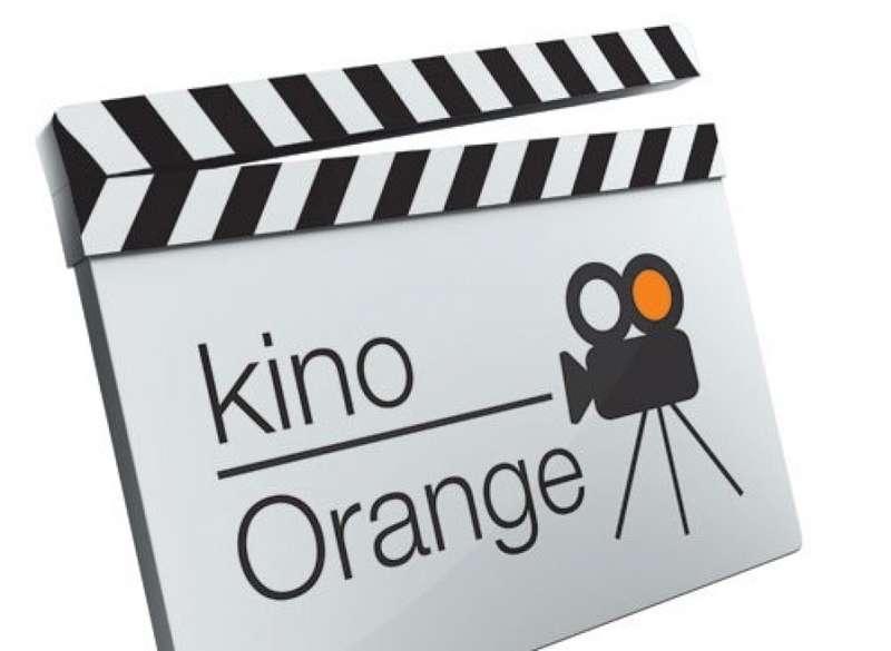 Kino Orange - projekcje filmowe na zamku
