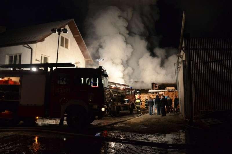 Pożar suszarni w Żarnówce